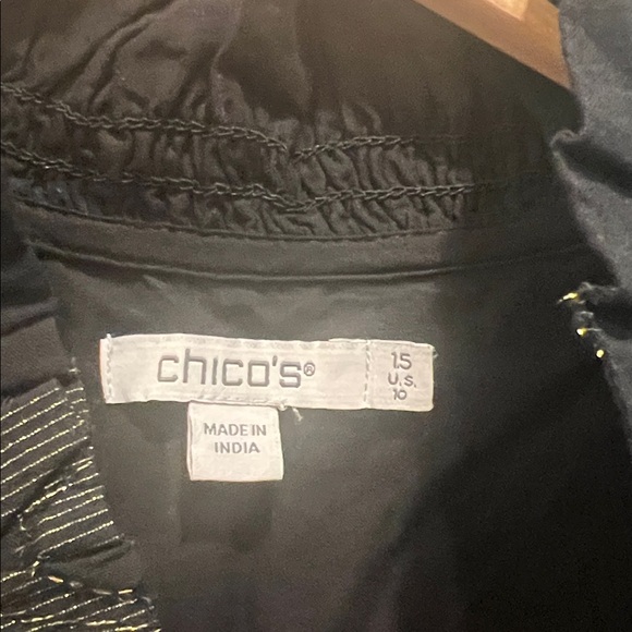 CHICOS Ruffled Black and Gold Button Front Top - Picture 4 of 8